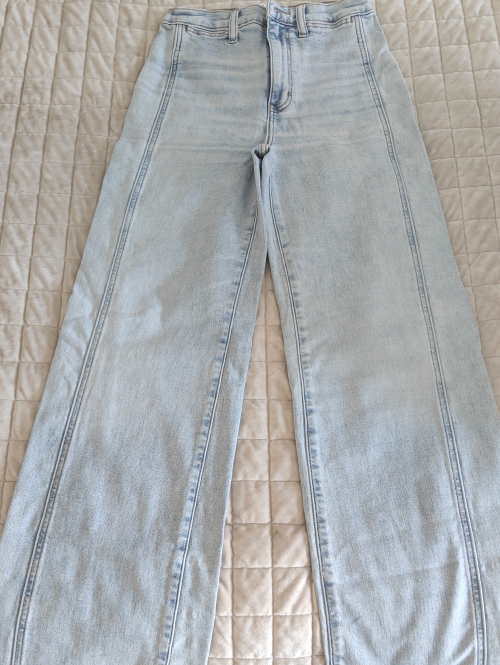 Women's High-Rise Wide-Leg Light Wash Jeans